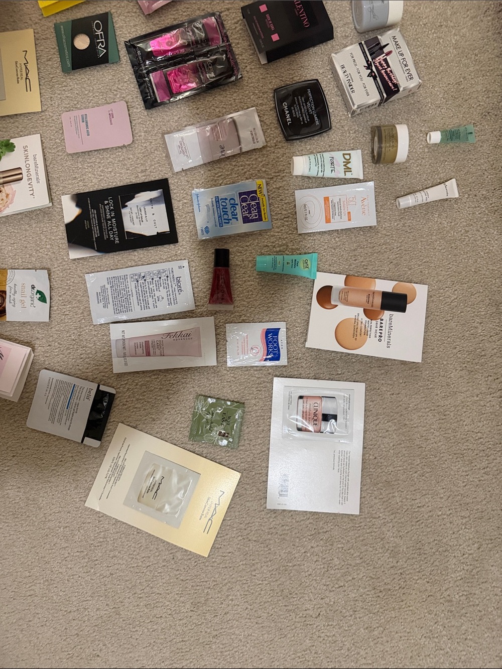 Lacoste Women’s Skincare Sample Assortment in Green, White, Pink